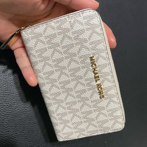 Michael Kors Card Wallet - Never Used